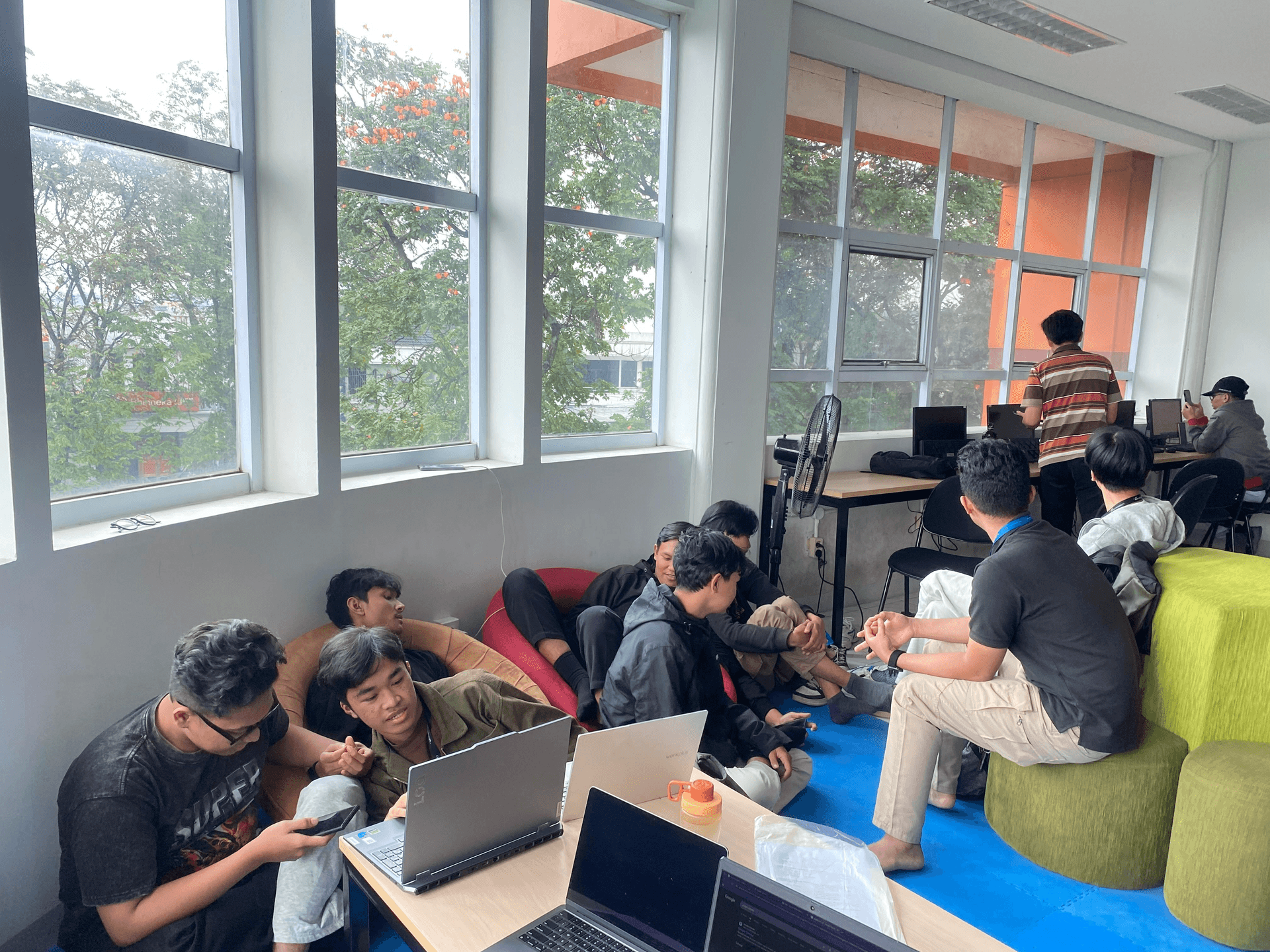Kegiatan komunitas One Technology